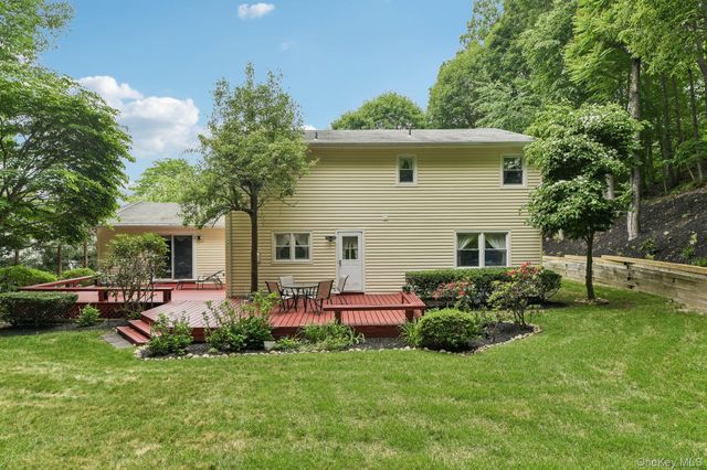 7 Diana Hill, Huntington, NY 11743