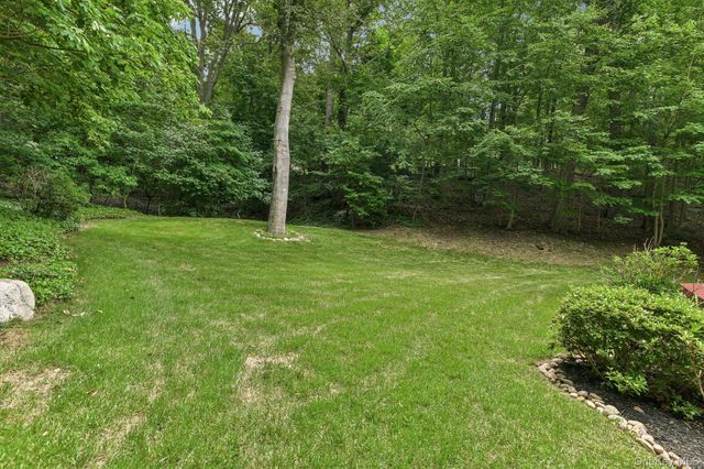 7 Diana Hill, Huntington, NY 11743