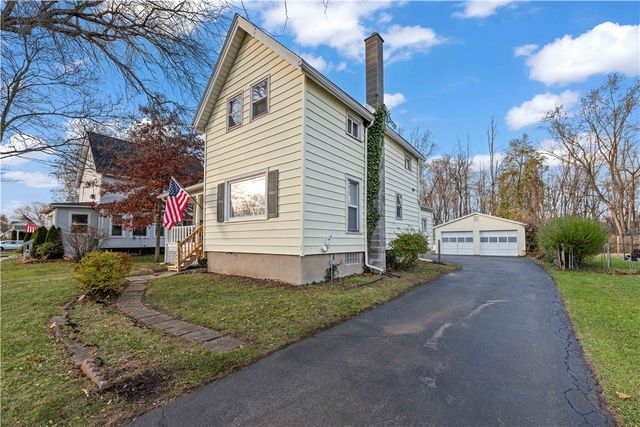 55 Orchard Street, Webster, NY 14580