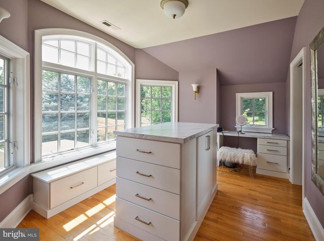 6020 ATKINSON RD, New Hope, PA 18938