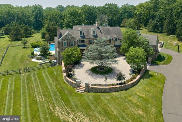 6020 ATKINSON RD, New Hope, PA 18938