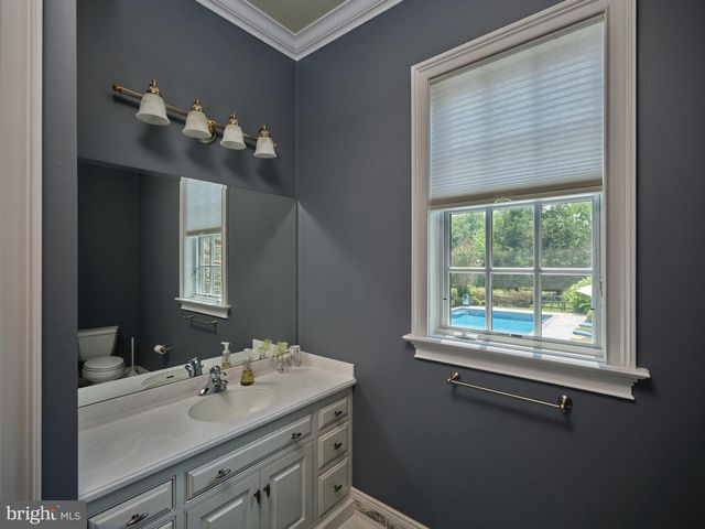 6020 ATKINSON RD, New Hope, PA 18938