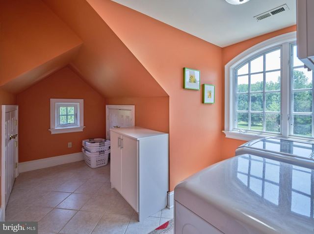 6020 ATKINSON RD, New Hope, PA 18938