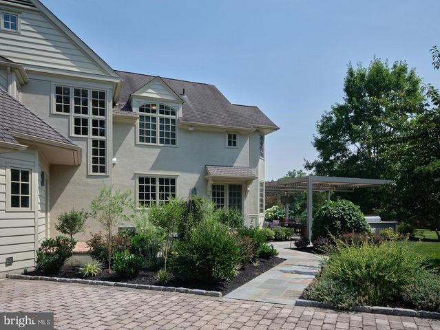 6020 ATKINSON RD, New Hope, PA 18938