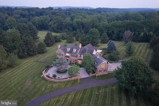 6020 ATKINSON RD, New Hope, PA 18938