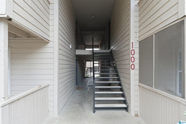 1007 Patton Creek Ln, Hoover, AL 35226