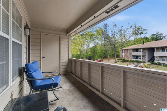 1007 Patton Creek Ln, Hoover, AL 35226