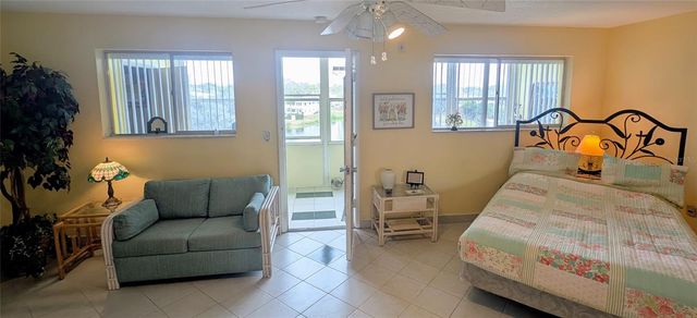 8055 112TH STREET 403, Seminole, FL 33772