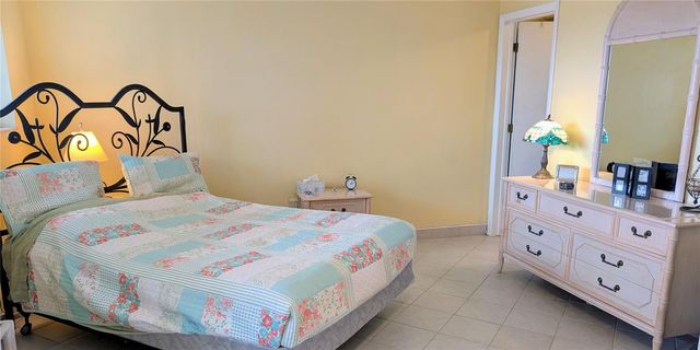 8055 112TH STREET 403, Seminole, FL 33772