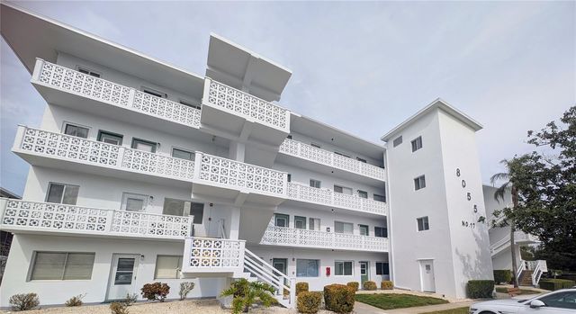 8055 112TH STREET 403, Seminole, FL 33772