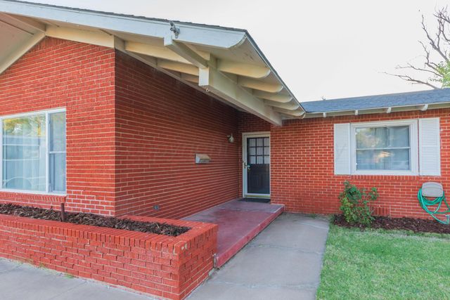 2422 N Christine Street, Pampa, TX 79065