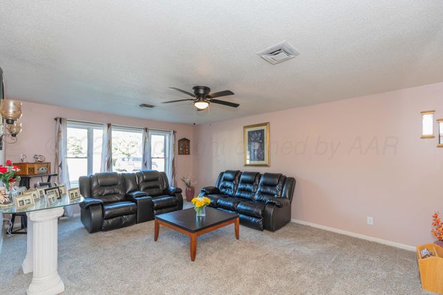 2422 N Christine Street, Pampa, TX 79065