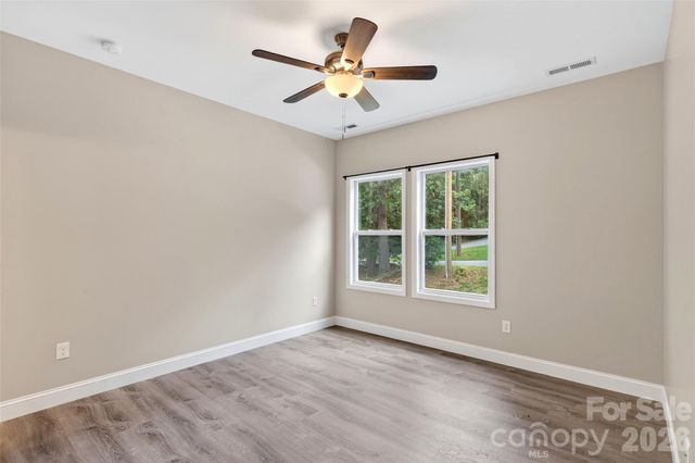 88 Walker Street, Black Mountain, NC 28711