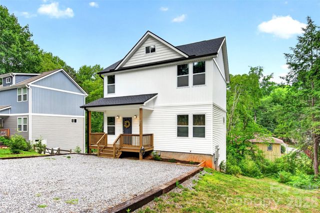 88 Walker Street, Black Mountain, NC 28711