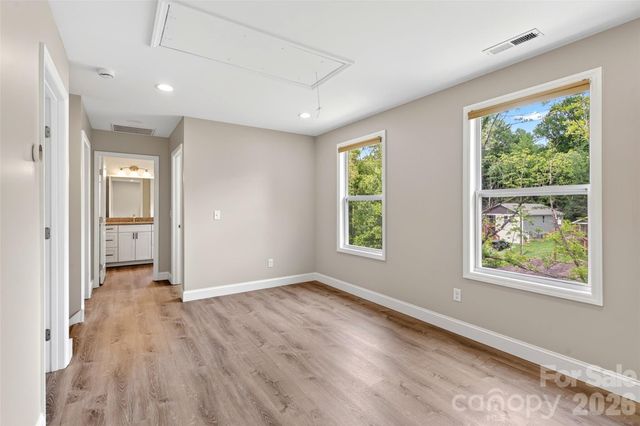 88 Walker Street, Black Mountain, NC 28711