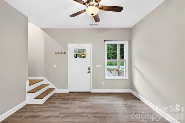 88 Walker Street, Black Mountain, NC 28711