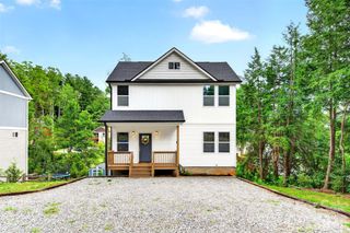 88 Walker Street, Black Mountain, NC 28711