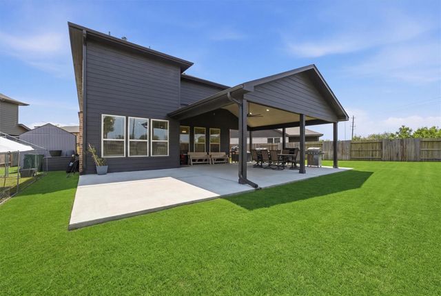 132 Wedgewood Trace Lane, La Porte, TX 77571