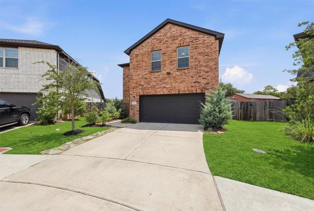 132 Wedgewood Trace Lane, La Porte, TX 77571