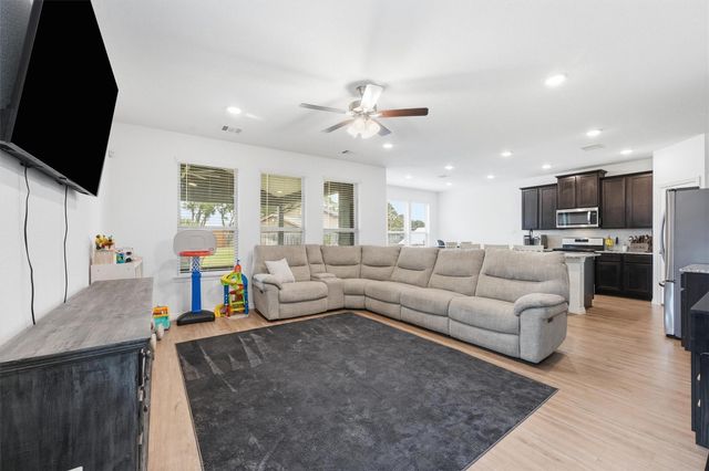132 Wedgewood Trace Lane, La Porte, TX 77571
