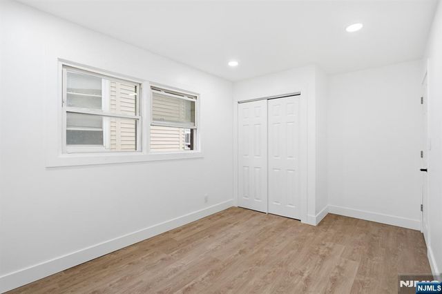 284 2nd Avenue, Newark, NJ 07107