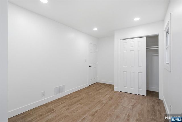 284 2nd Avenue, Newark, NJ 07107