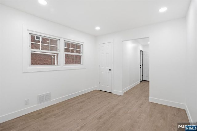 284 2nd Avenue, Newark, NJ 07107