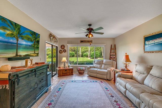 6165 S Mirror Lake Drive 106, Sebastian, FL 32958