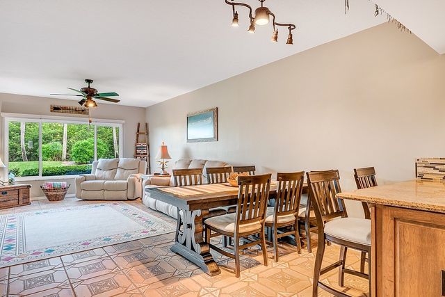 6165 S Mirror Lake Drive 106, Sebastian, FL 32958