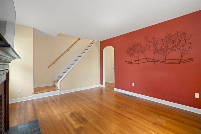 617 Lamarido St, Brookline, PA 15226
