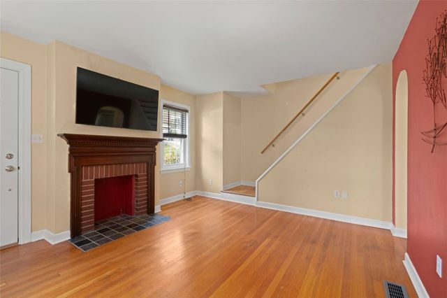 617 Lamarido St, Brookline, PA 15226
