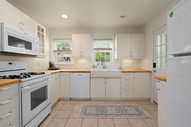 617 Lamarido St, Brookline, PA 15226