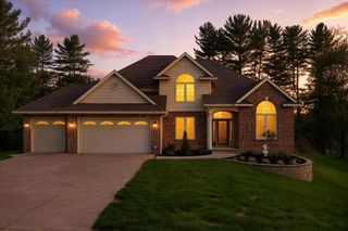 60 Wildwood Lane W, Mount Vernon, OH 43050