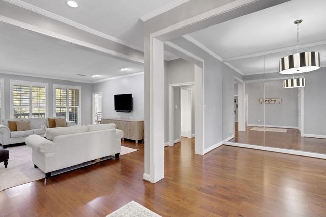 4602 Lake Village Drive, Fulshear, TX 77441