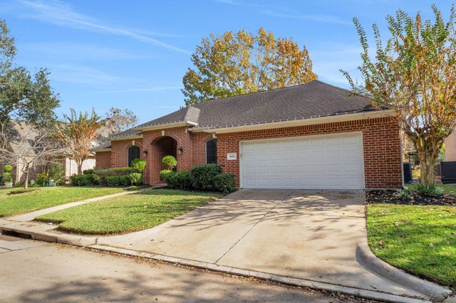 4602 Lake Village Drive, Fulshear, TX 77441