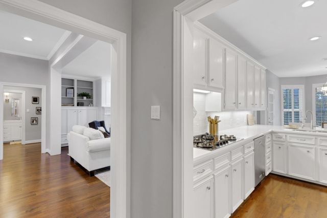 4602 Lake Village Drive, Fulshear, TX 77441