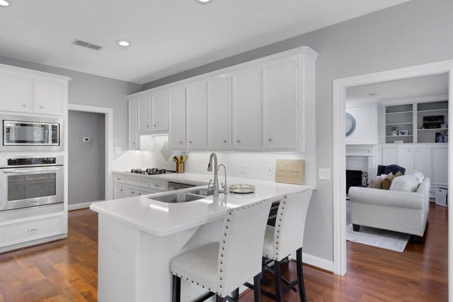 4602 Lake Village Drive, Fulshear, TX 77441