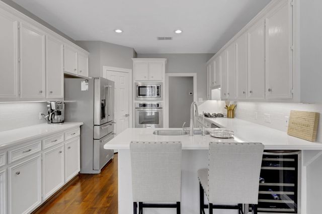 4602 Lake Village Drive, Fulshear, TX 77441