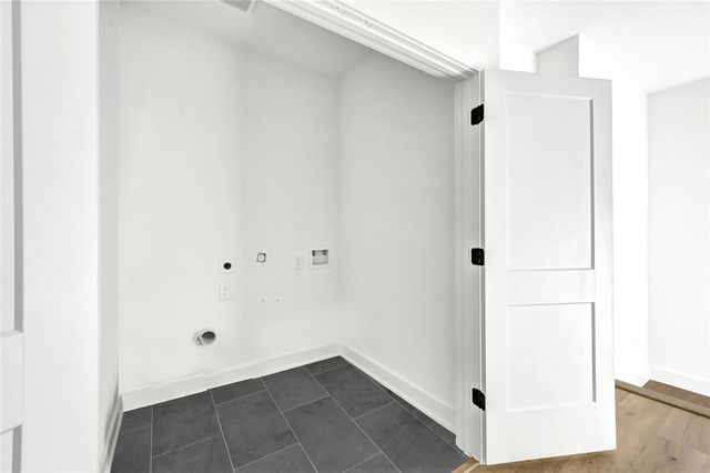 2595 Paul Quinn Street, Houston, TX 77091