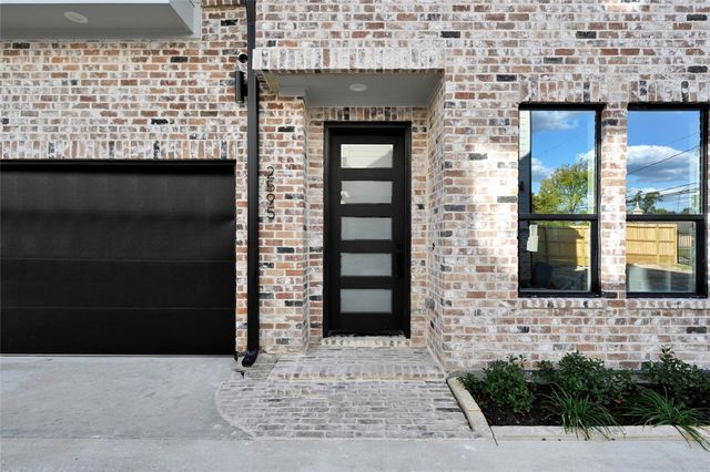 2595 Paul Quinn Street, Houston, TX 77091