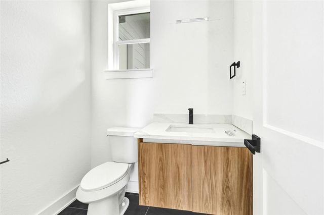 2595 Paul Quinn Street, Houston, TX 77091