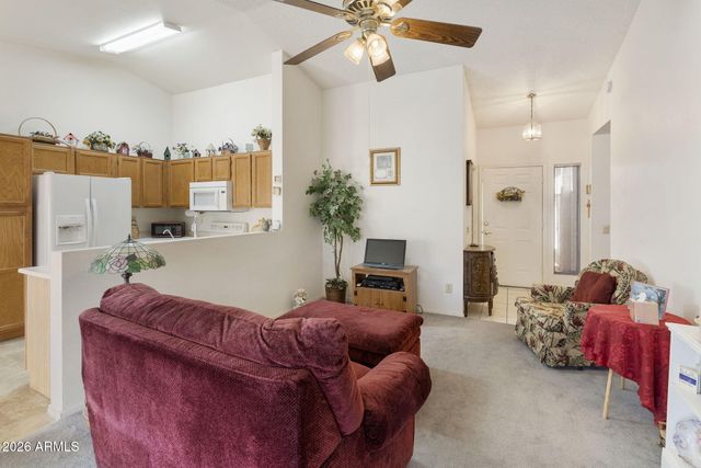1862 E PEACH TREE Drive, Chandler, AZ 85249