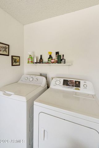 1862 E PEACH TREE Drive, Chandler, AZ 85249