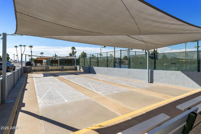 1862 E PEACH TREE Drive, Chandler, AZ 85249