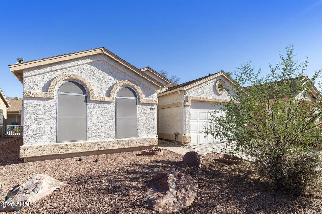 1862 E PEACH TREE Drive, Chandler, AZ 85249 — photo 2