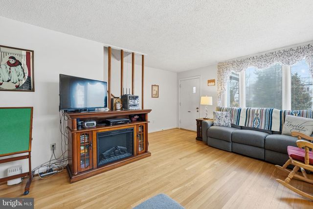 6905 RADCLIFFE DR, Alexandria, VA 22307