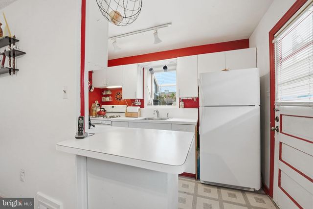 6905 RADCLIFFE DR, Alexandria, VA 22307