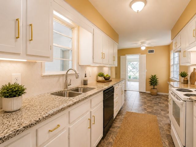 6307 Stonewall Street, Greenville, TX 75402