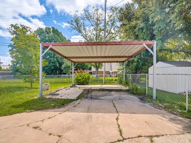 6307 Stonewall Street, Greenville, TX 75402