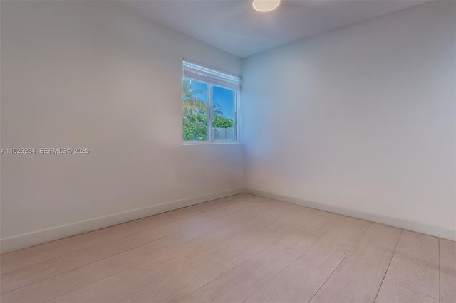 13950 Oaklawn Pl, Davie, FL 33325